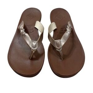 Freewaters Womens Braided Leather Flip Flop Sandals Metallic Gold Brown Flat